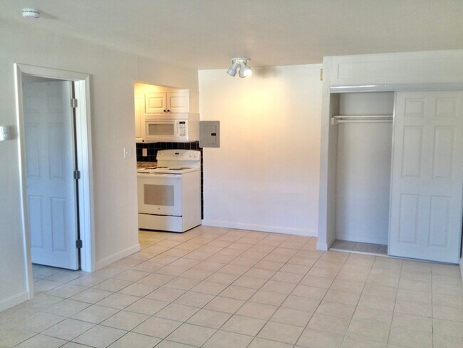 Primary Photo - 15 Arizona Terrace