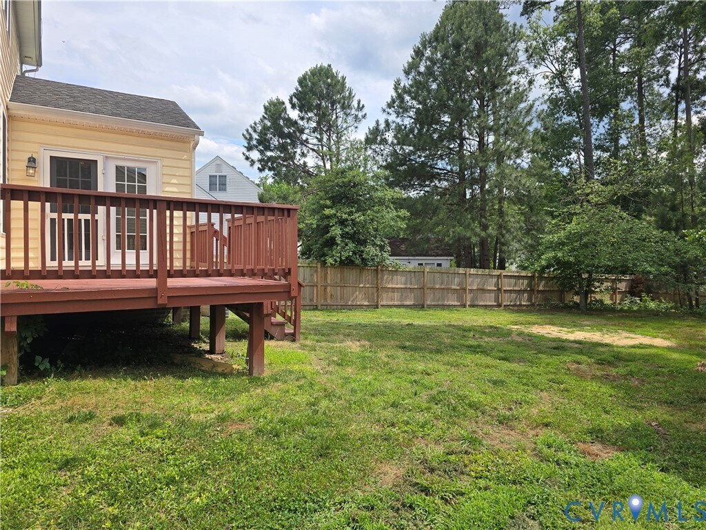 Building Photo - 9521 Pine Trails Ct