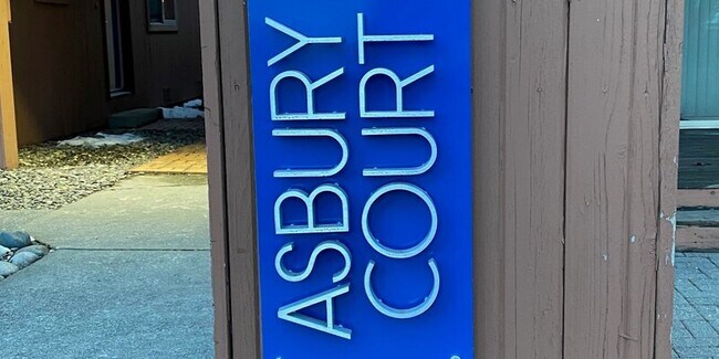Primary Photo - 505-513 Asbury Court