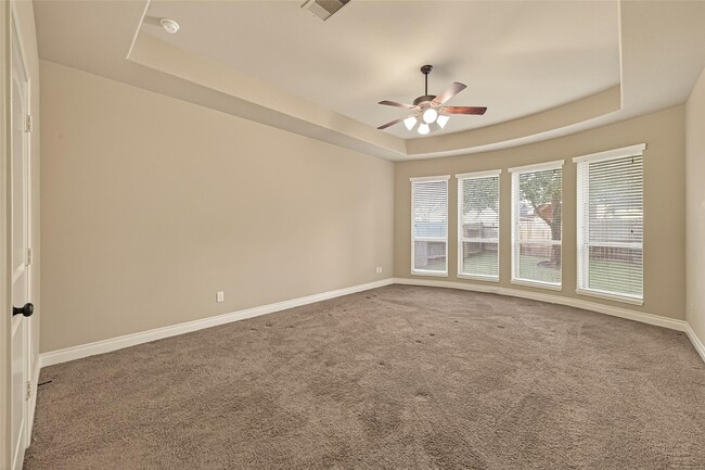 Building Photo - 16810 Whighams Pl