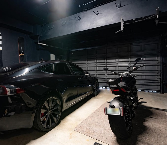 Building Photo - 4867 Ponce de Leon Blvd