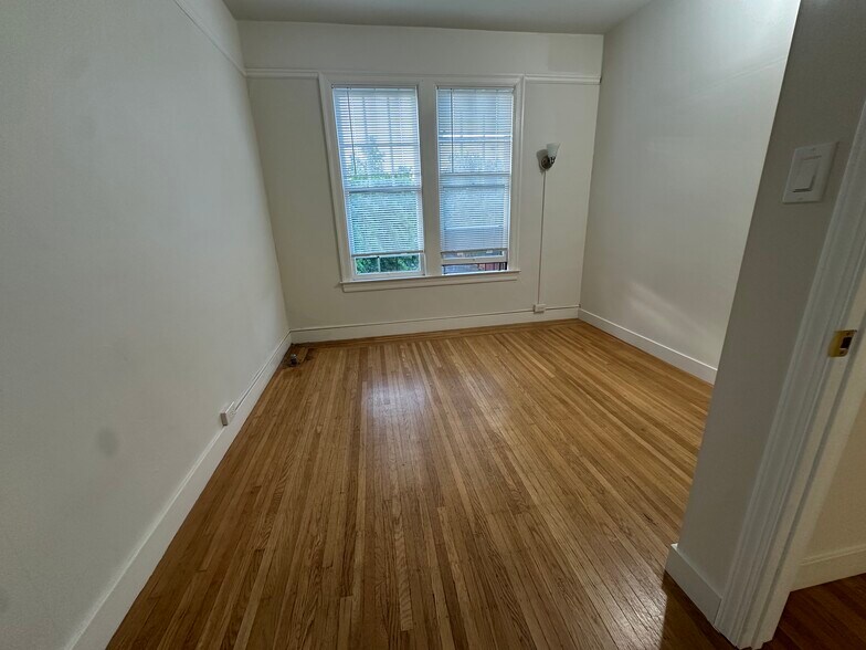 Building Photo - 1810 Euclid Ave