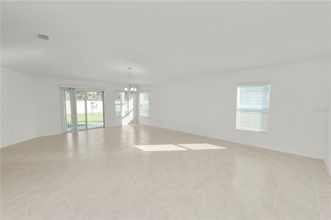 Building Photo - 2547 Zachary Taylor Wy