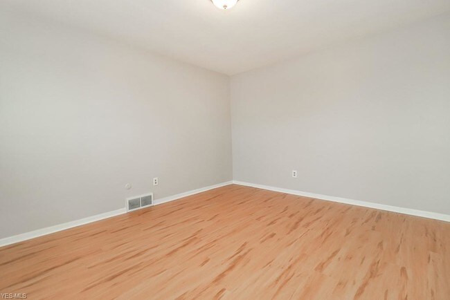 Building Photo - 11425 Tonsing Dr