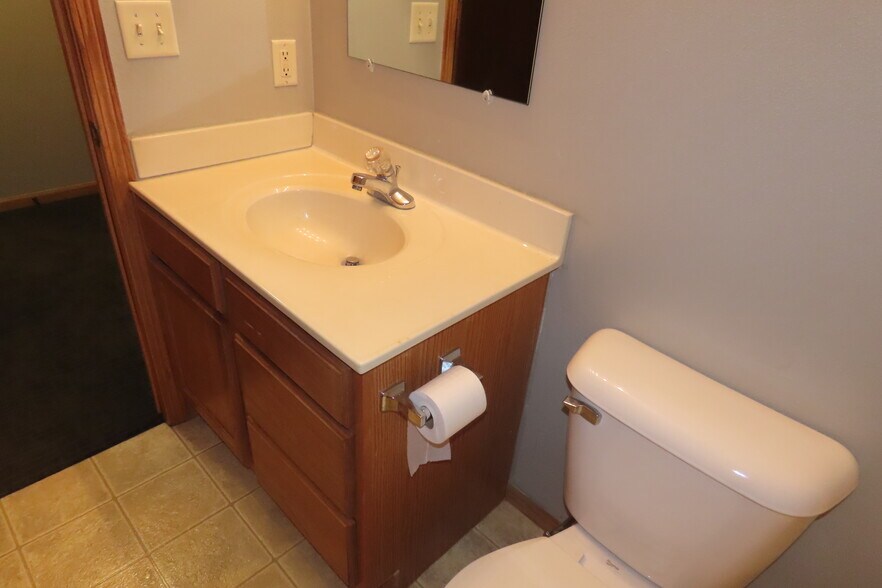 main bathroom 8-5 square feet - 2025 S Main St