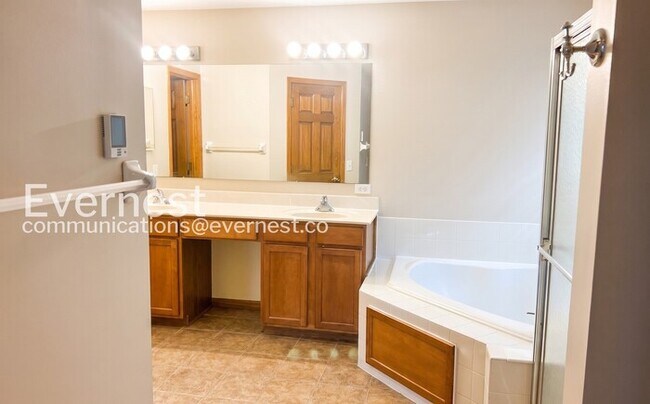 Building Photo - 4369 Houser Dr