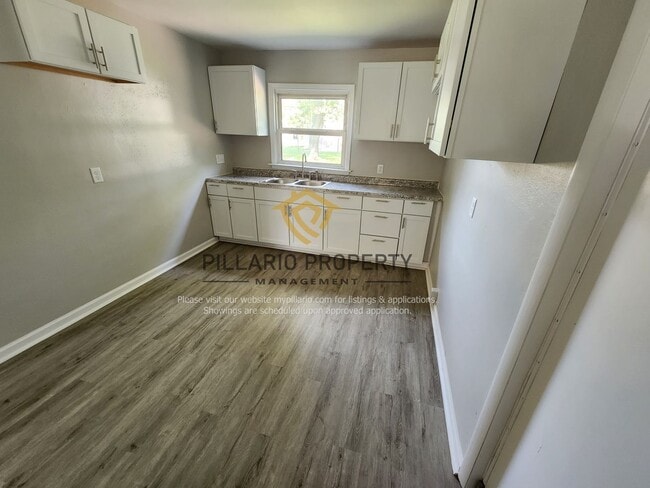 Building Photo - Newly Renovated, 3 Bedroom, 1 Bathroom Hom...