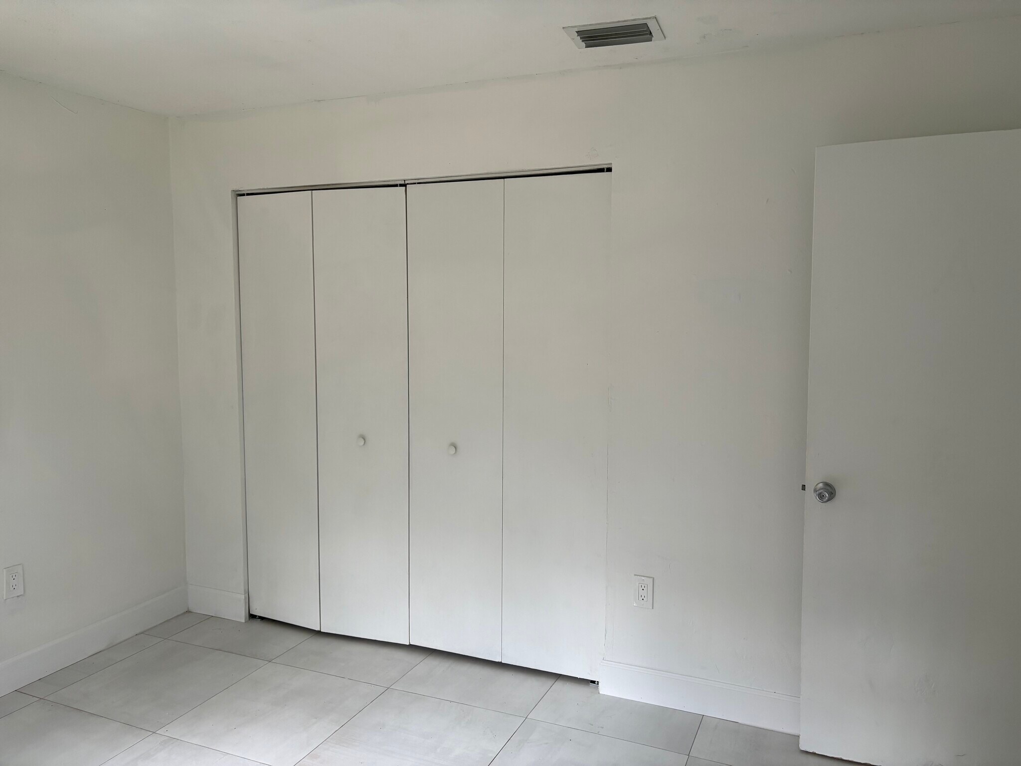 Building Photo - 170 NW 58th St