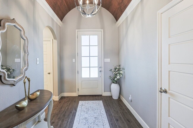 Building Photo - Stunning 4-Bedroom with 3 Full Baths & 3 Car Garage in Charming Brooke Heights!