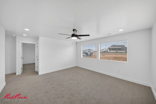 Building Photo - Stunning 4 Bedroom Home in Beautiful Desert Terrace Community