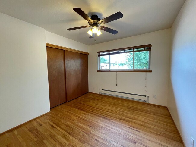 Building Photo - 512 Camino Solano