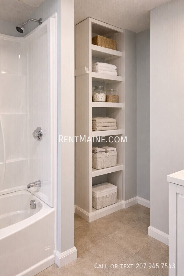 Building Photo - 11 Somerset St