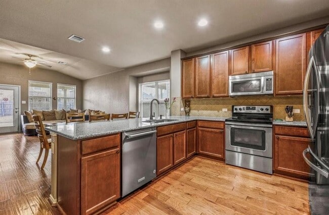 Building Photo - 109 Marble Head Way