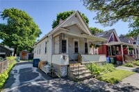 Building Photo - 437 Caroline St