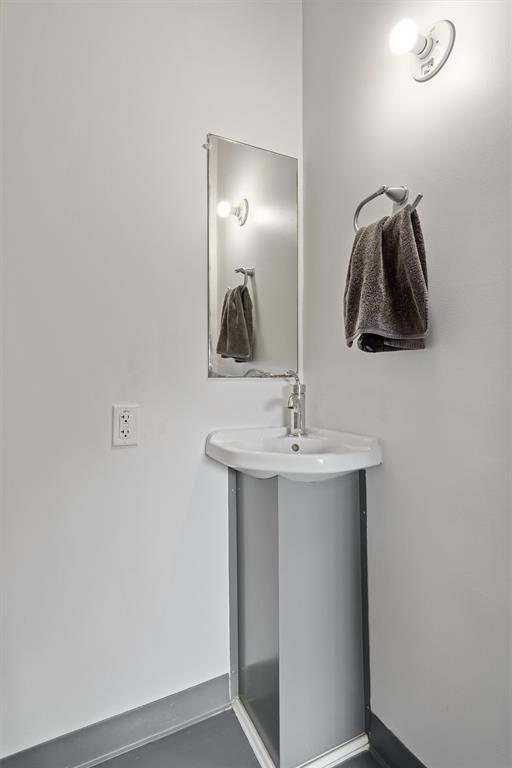 Building Photo - 4801 S Congress Ave