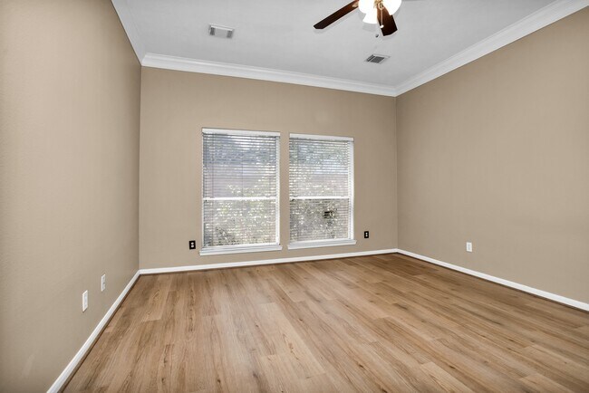 Building Photo - 20931 Deauville Dr