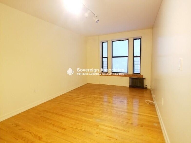 Building Photo - 112 Haven Ave