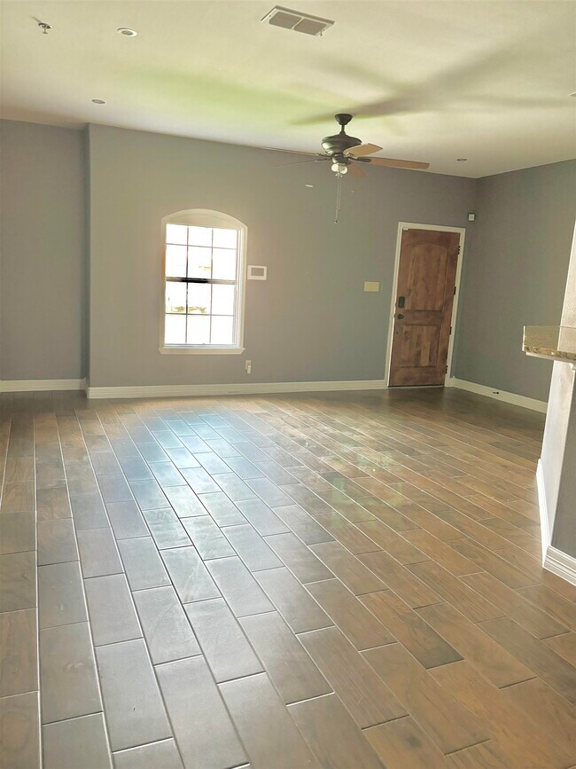 Building Photo - 8216 Casa Verde Rd