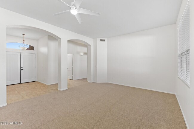 Building Photo - 6586 W Oraibi Dr