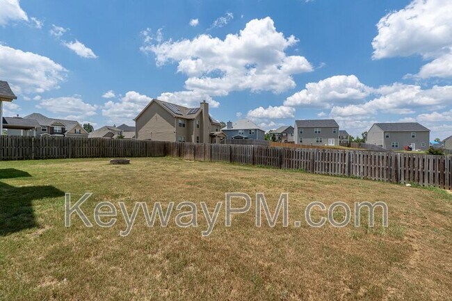 Building Photo - 5007 Vine Ln