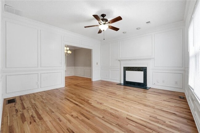 Building Photo - 5697 Frontier Walk Ln NE