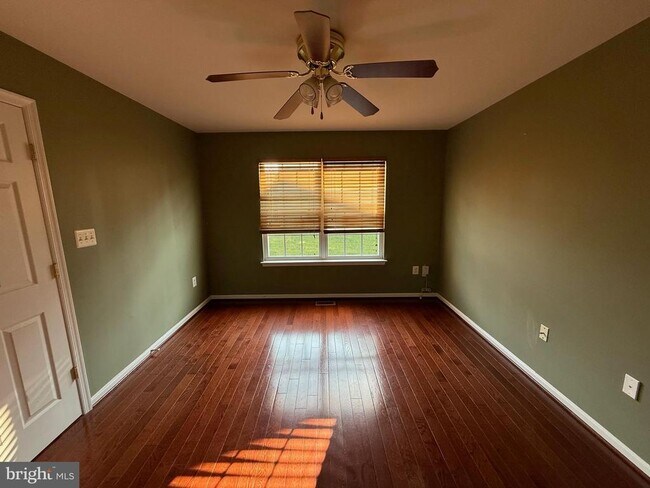 Building Photo - 18 Brushy Creek Cir