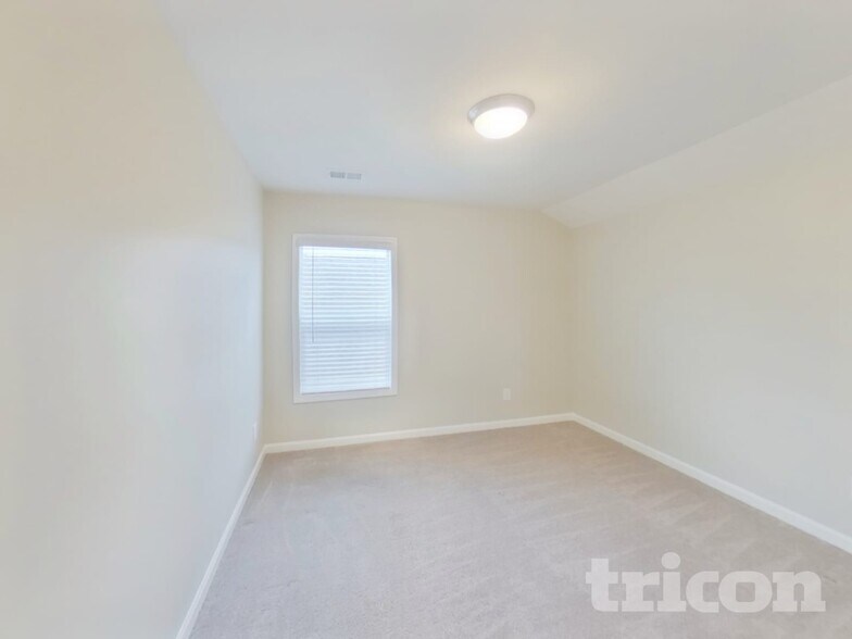 Building Photo - 931 Bryden Ln