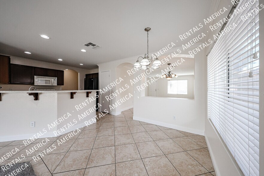 Building Photo - 1517 S 219th Dr