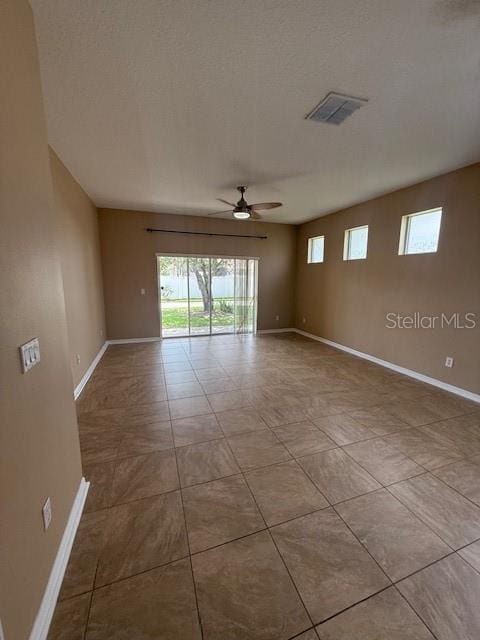 Building Photo - 14728 Sapodilla Dr