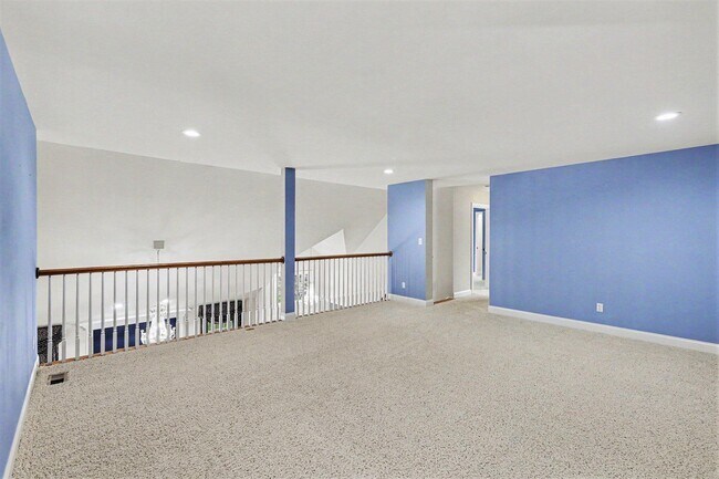 Building Photo - 24829 Reeds Pointe Dr