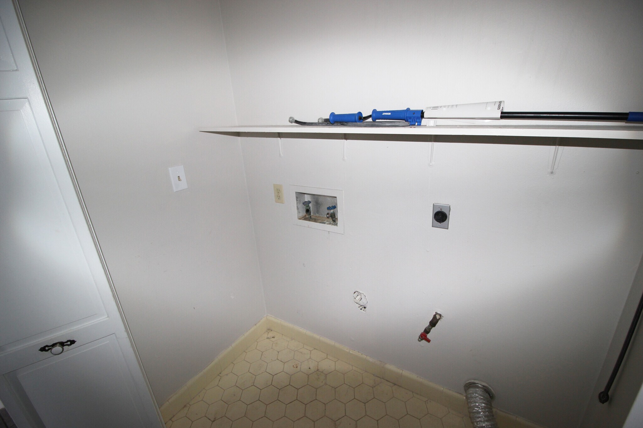 Building Photo - 300 33rd St