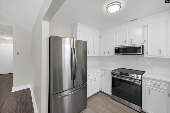 Building Photo - 118 Hutto Hill