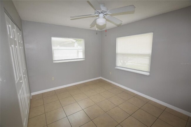 Building Photo - 4840 Grovemont Pl