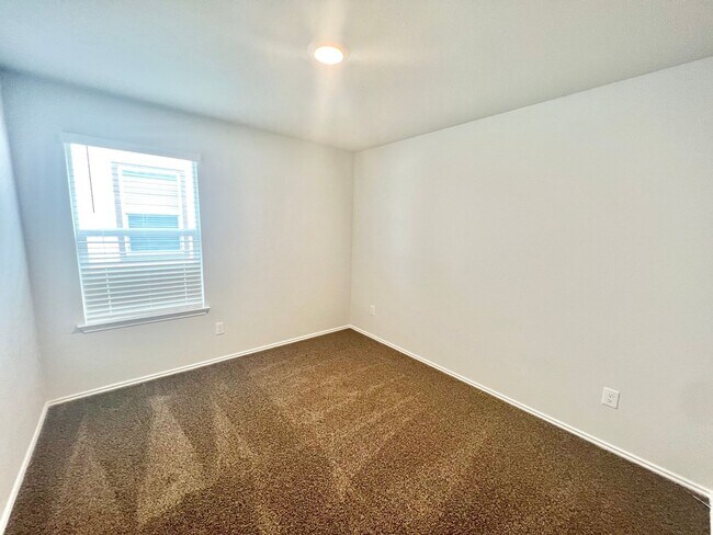 Building Photo - AVAILABLE MID JULY; APPLY TODAY ON OUR WEBSITE