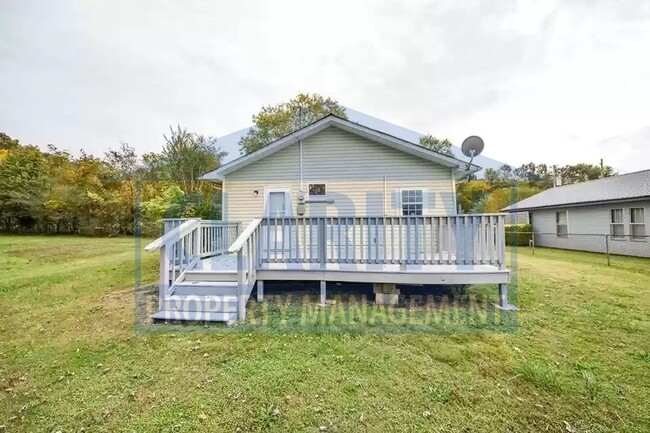 Building Photo - Super cute and cozy 2 bedroom home!