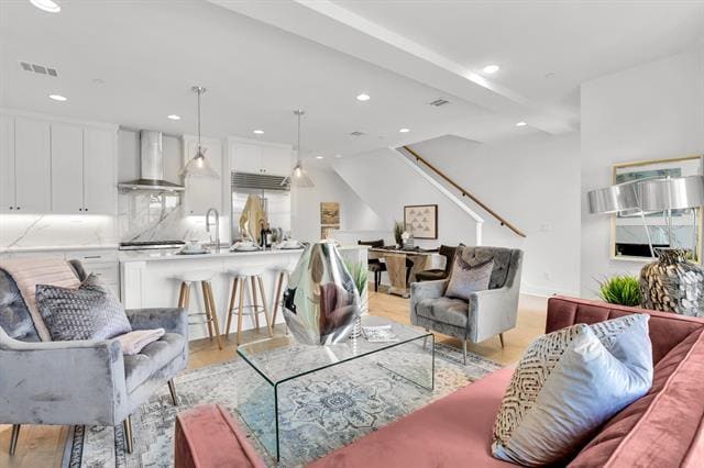 Building Photo - 4116 University Blvd