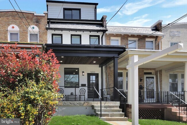 Building Photo - 5333 5th St NW