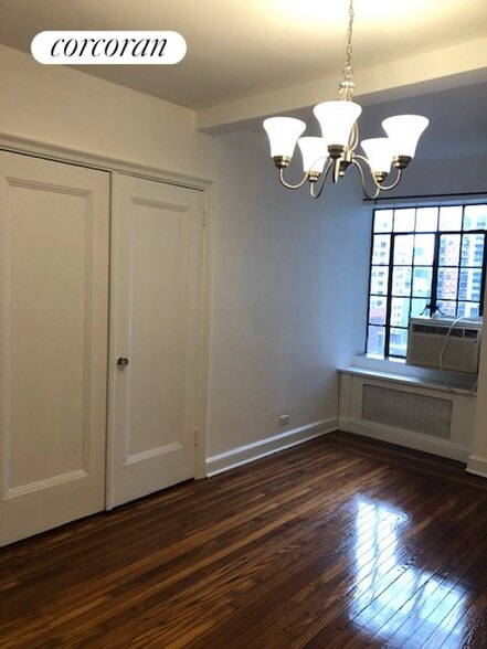 Building Photo - 5 Tudor City Pl
