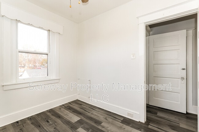 Building Photo - 222 Worrilow St