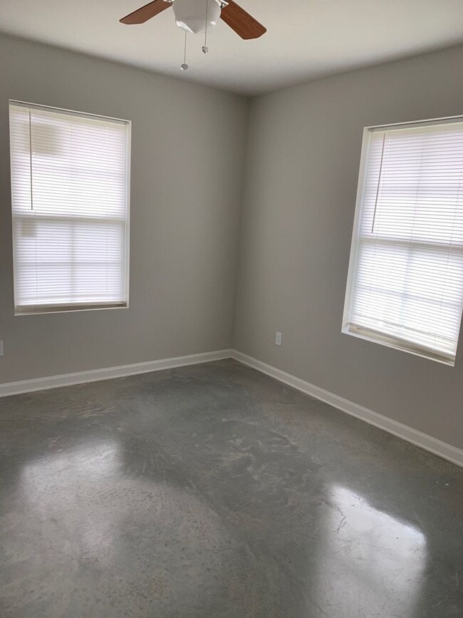 Building Photo - 6125 Mark Lebleu Rd