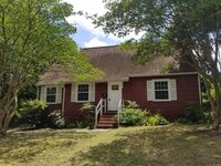 Building Photo - 702 Tanyard St