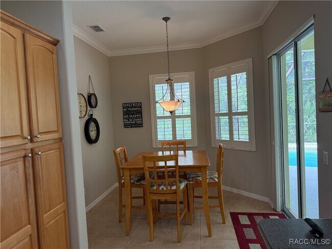 Building Photo - 12 Sweet Peas Ct