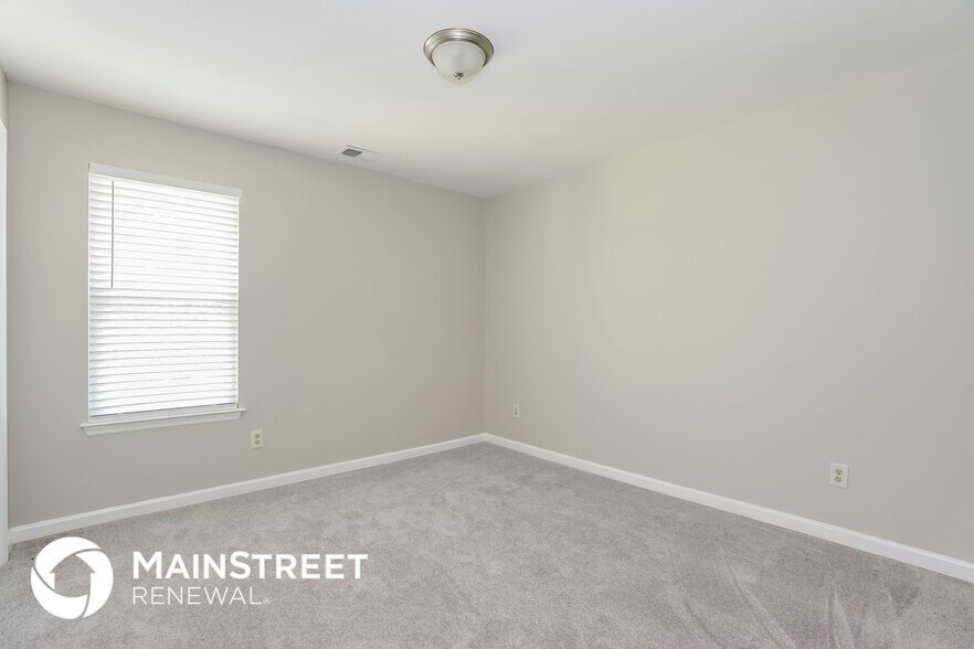 Building Photo - 1011 Nighthawk Ln