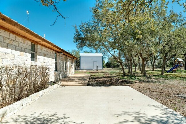 Building Photo - 1970 Co Rd 284