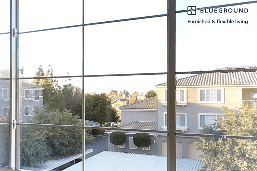 Building Photo - 3200 Rubino Dr