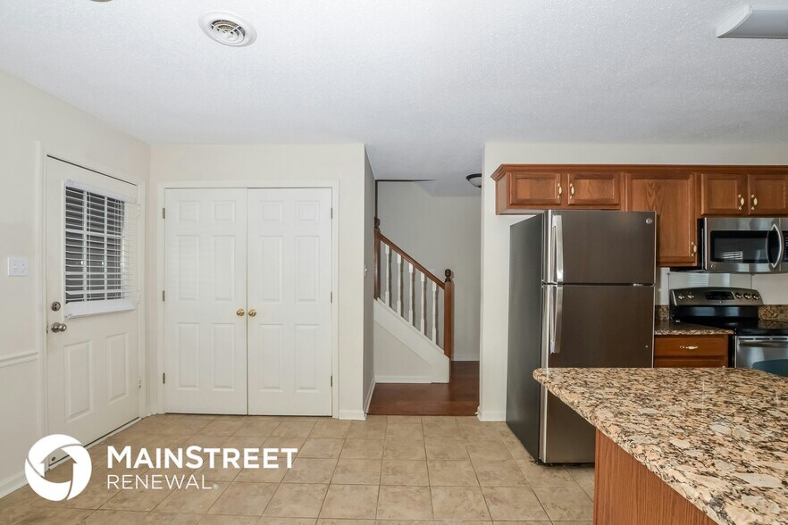 Building Photo - 4462 Alixs Dr