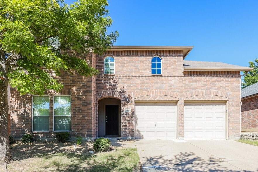 Primary Photo - 2405 Becard Dr