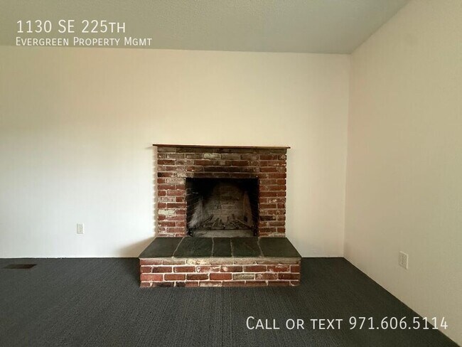 Building Photo - 1130 SE 225th-