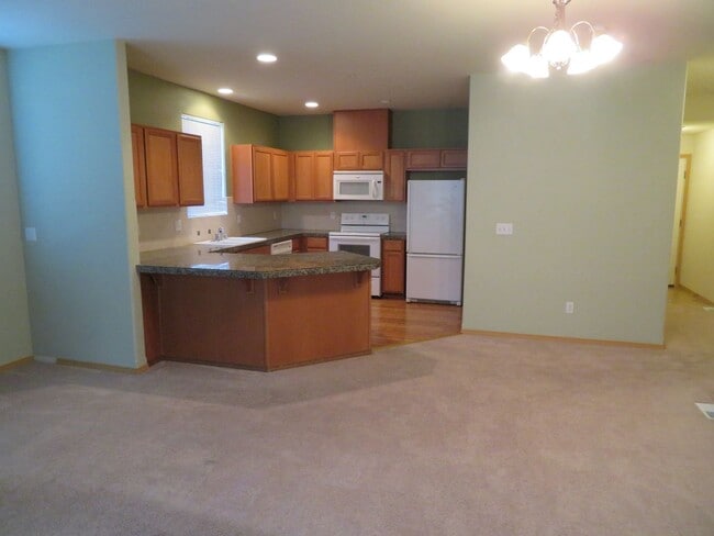 Building Photo - 2125 Bobs Hollow Ln