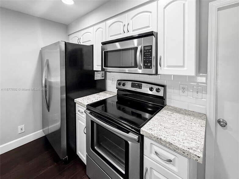Building Photo - 1606 Veracruz Ln